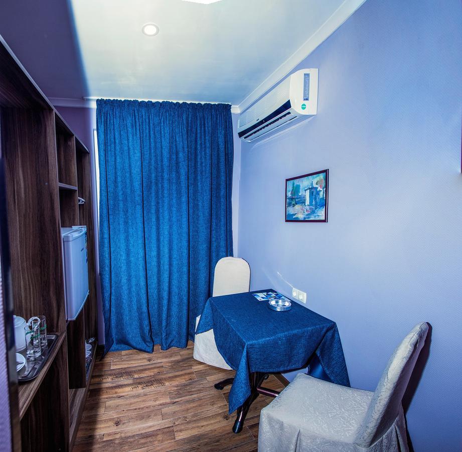 Salut Hotel Bishkek Luaran gambar