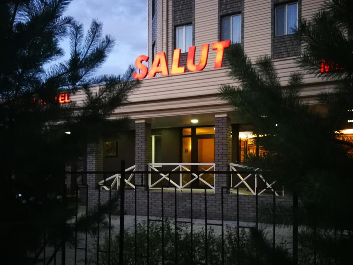 Salut Hotel Bishkek Luaran gambar